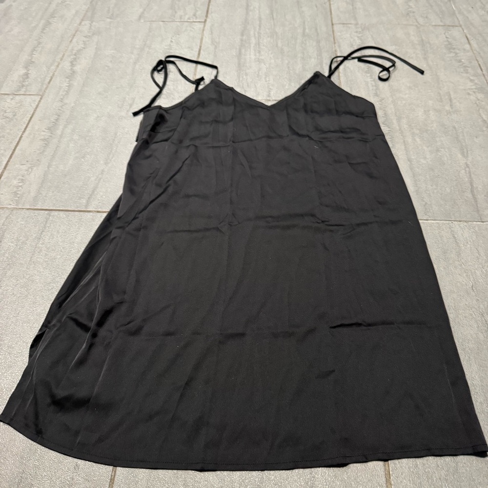 Miss to Mrs. Black Silky V Neck Strappy Bridal Nightgown Lingerie Medium NWOT